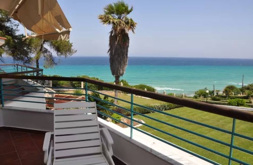 Kallithea Villa | Yades elegant villa 2 minutes away from the beach