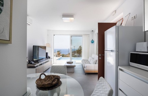 Bali Villa | Yasmin Villa - Sea views & close to the beach!