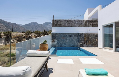 Bali Villa | Yasmin Villa - Sea views & close to the beach!