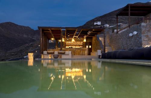 Kithnos Hotel | Yfes