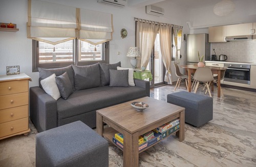 Agkisaras Apartment | Yialos Cohili Seaside Residence by Estia