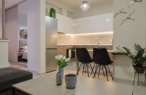 Katerini Apartment | Zeta-Garden Oasis & Private Parking by Optimum Link