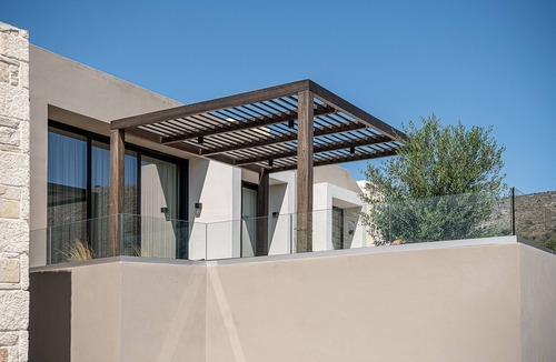 Exopoli Villa | ZeusCave Chania
