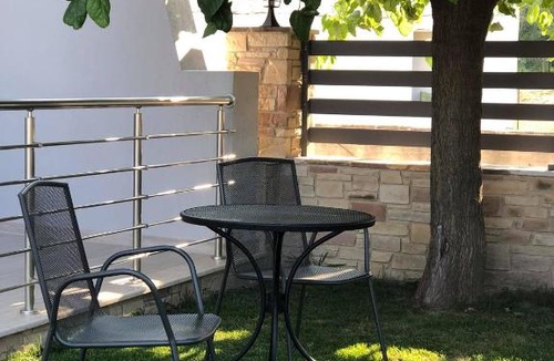 Loutraki House | Zillis Apartments