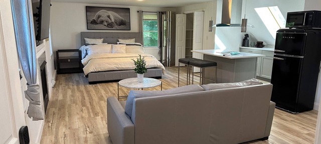 Beatiful Studio in Raynham MA, minutes to shopping, Massasoit State park, etc