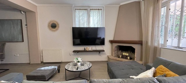Beautiful Modern apartment private pool in quiet neighborhood,Agia Marina Koropi