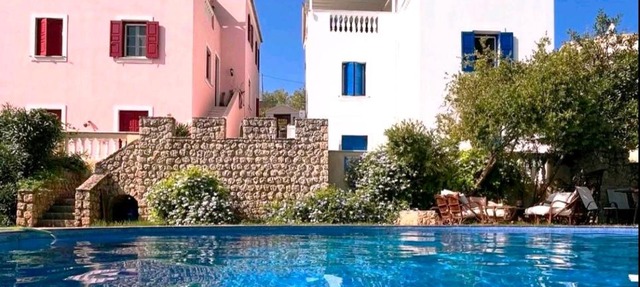 Castelli Retreat