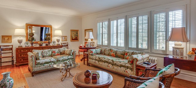 Charming & Spacious Olean Home w/ 2 Fireplaces