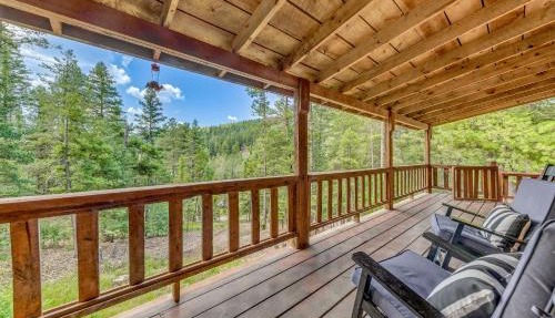 Cloudcroft Mountain Retreat ~ 5 Mi to Skiing!