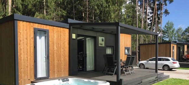 comfortable mobile home on the lake with whirlpool (WA101)