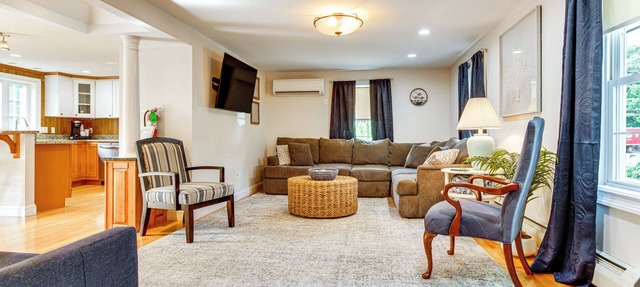 Downtown Ogunquit Home: 1 Mi to Beach!
