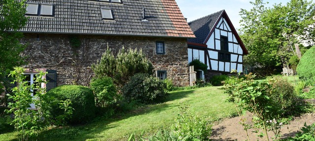 Historic Eifel country house with beautiful garden, sauna & fireplace