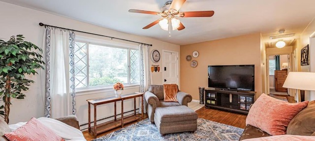 Kelly's Comfortable Quinton Home
