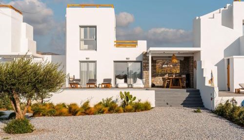 Maison Solea, Plaka