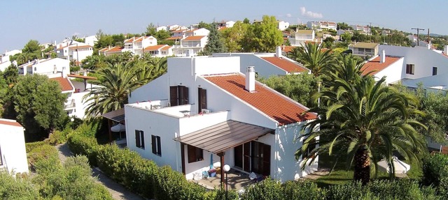 Modern holiday home, fantastically located at the sea, Wifi | Trikorfo, Chalkidi
