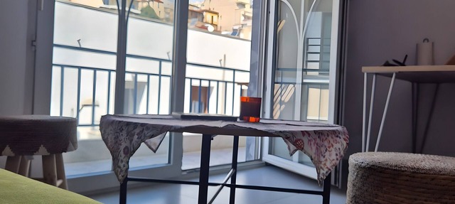 Mokshouse – Bright, Comfortable Apartment near City Center and Beach