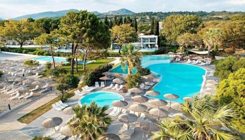 Ninos Grand Beach Resort