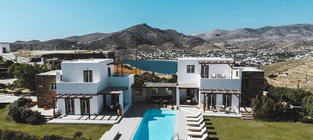 On The Rocks - The Two Rocks - Serviced Villa