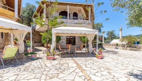 Paco's Resort Family Villa 10