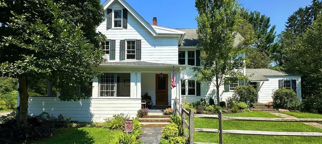 Private Unit in shared 1830 Farmhouse