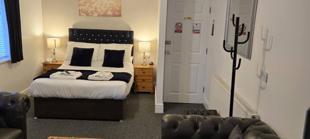 Q Accommodation