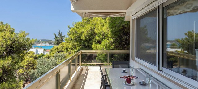 Relux Sea View Two Bedroom Apartment by BluPine
