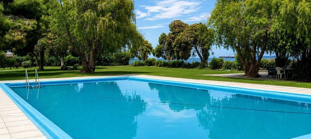 Seaside Almyra Stay with pool, Agioi Theodoroi