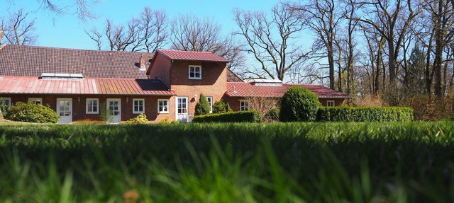 Separate bright vacation apartment Ginster on a former farm