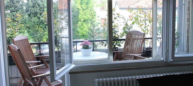 Spacious accommodation within walking distance of the historic center, 25 minutes by train from Venice