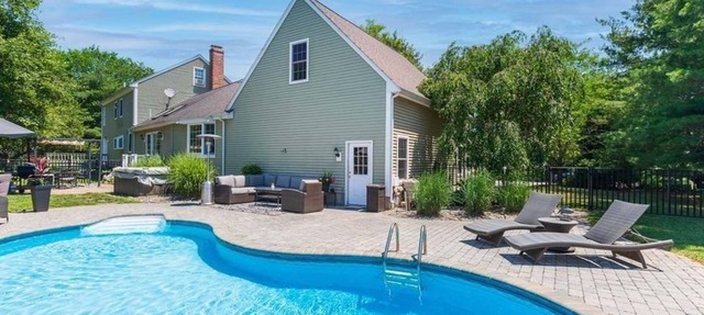 Spacious Poolside Oasis 5BR Retreat Near World Cup’s Boston Stadium