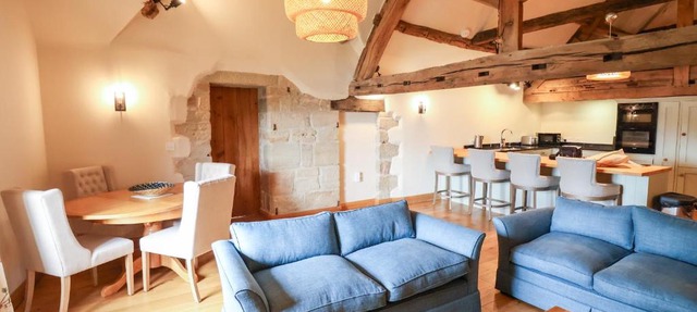 Tithe Barn