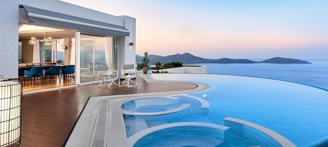 Vasilissa Villa - Four Bedroom Resort, Sleeps 8