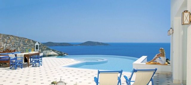 Villa Aellopus - One Bedroom Resort, Sleeps 2