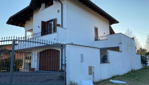 Villa Dina