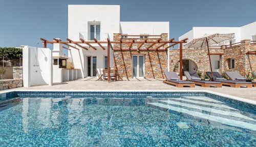 Villa Margarita 3 Bedroom Villa with Private Pool and Sea View