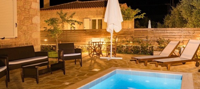 Villa Maria. One bedroom cottage with private pool