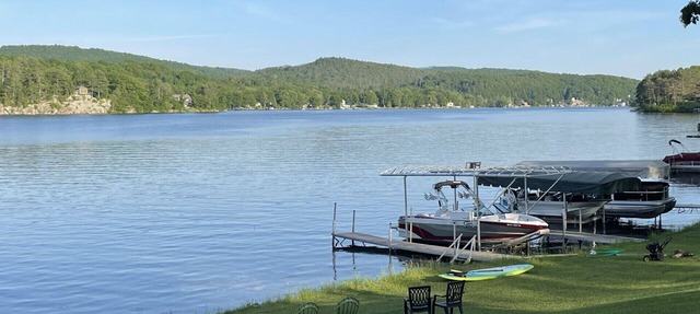 Waterfront Chalet with expansive views of lake & mountains.