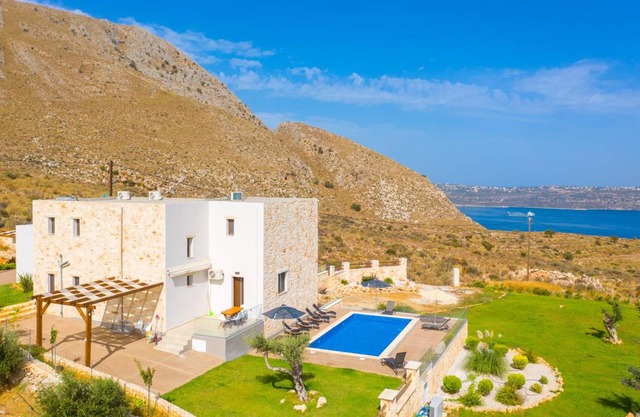 190 m² Villa ∙ 4 bedrooms ∙ 10 guests