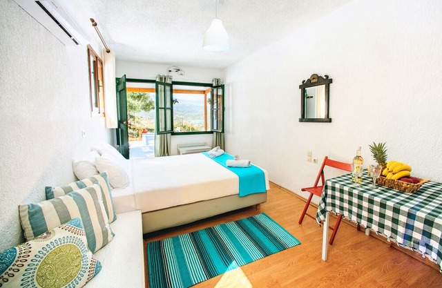 Anemone Seaside Traditional Homes - Studio