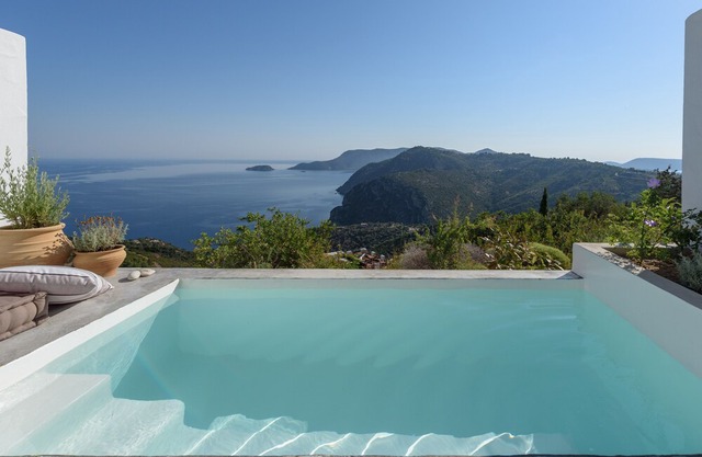 Armonia 4* Hotel: Deluxe sea view room with mini pool-hydromassage