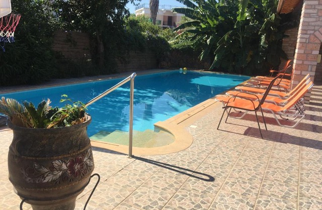 Chrani Hotel