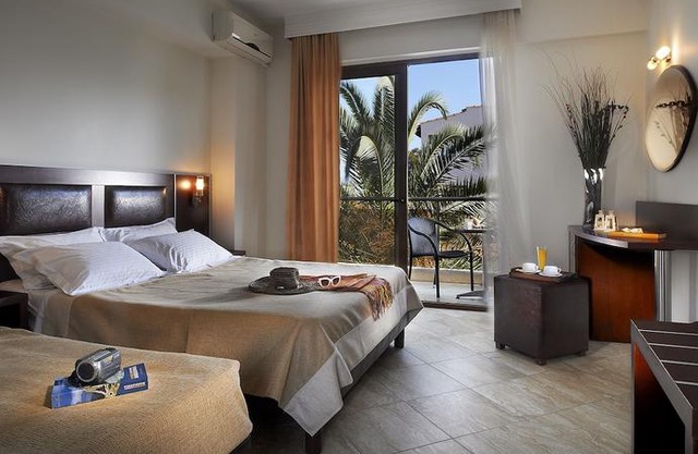 Hotel Simeon Metamorfosi