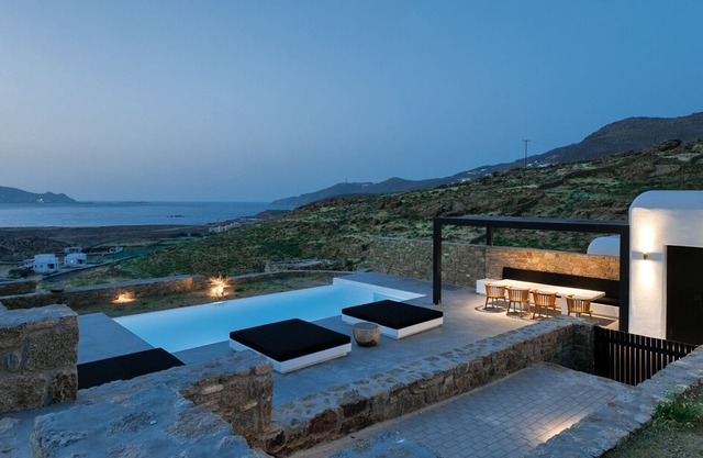 Mykonos Ftelia Black Villa 2