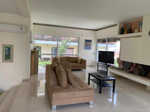OASIS Exclusive Apartment @ Athenian Riviera