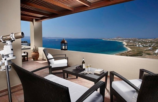 R 670 Luxury 2 Bedroom Villa with Amazing Sea Views Incl Breakfast