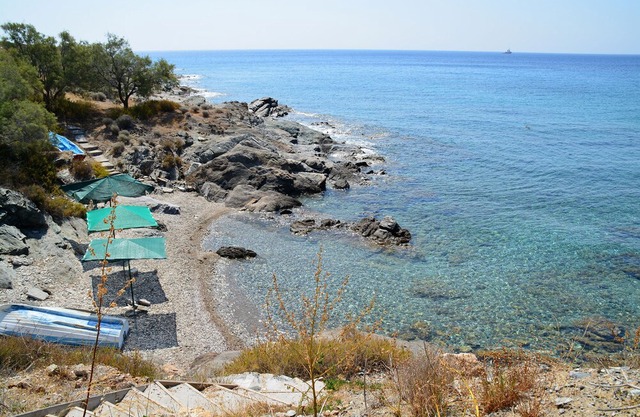 Room with two beds and panoramic seaview