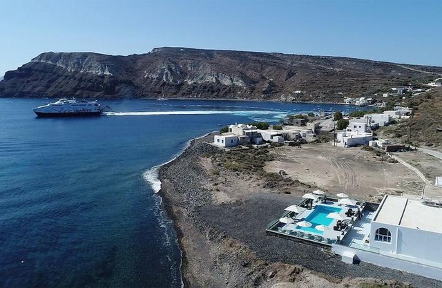 Thirassia Paradise Suites