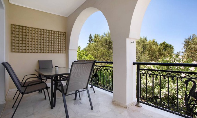 Xirokastello Apartment | 100 m² Apartment ∙ 3 bedrooms ∙ 8 guests