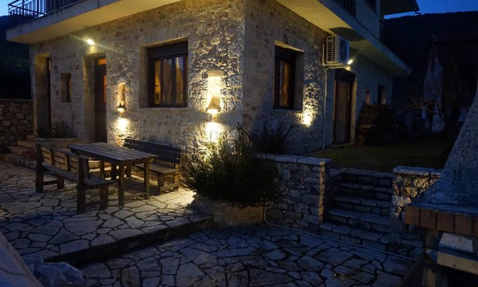 Kalavrita House | 100 m² House ∙ 2 bedrooms ∙ 6 guests