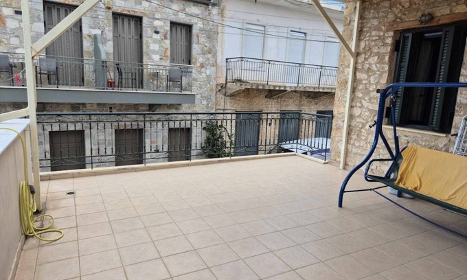 Pylos House | 115 m² House ∙ 2 bedrooms ∙ 4 guests
